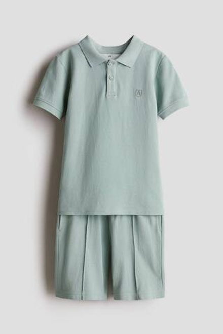 H&M Комплект из футболки и шорт из хлопкового пике, светло-зеленый