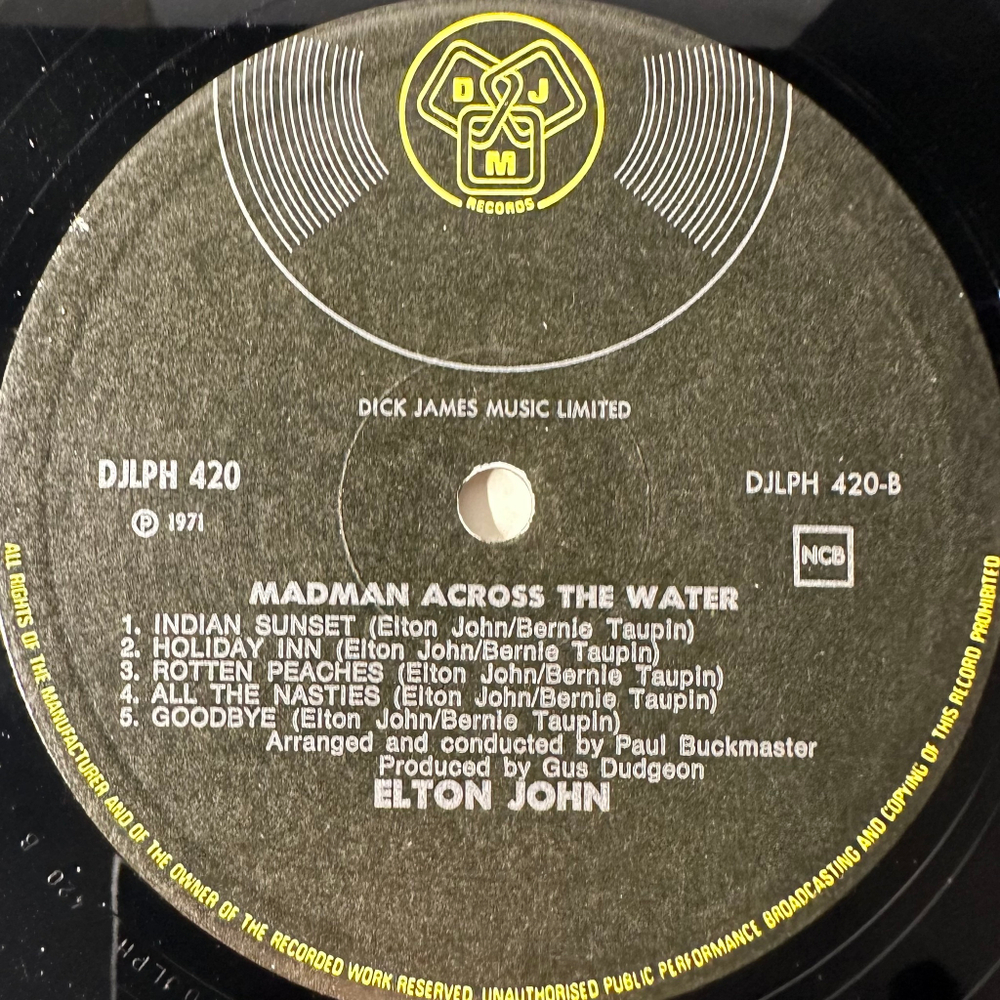Elton John ‎– Madman Across The Water (Скандинавия 1971г.)