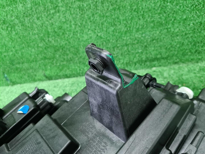 Фара правая Faw Besturn T77 (2018-н.в.) LED