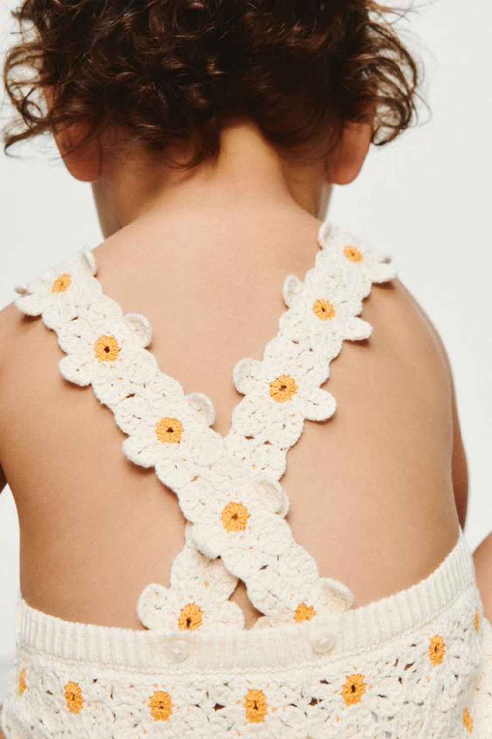 ZARA КОМБИНЕЗОН РОМАШКИ КРЮЧКОМ ГЛАДКИЙ, ЭКРЮ