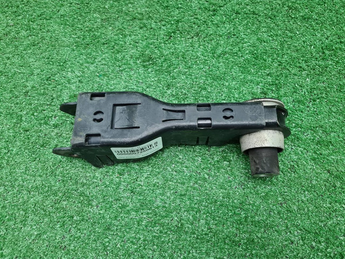 Рычаг подвески задний LR Discovery Sport (19-нв)