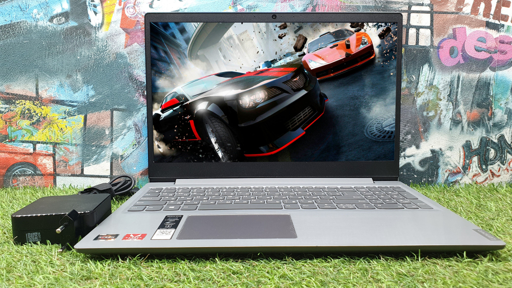 Ноутбук Lenovo  Ryzen 5/8 Gb/FHD