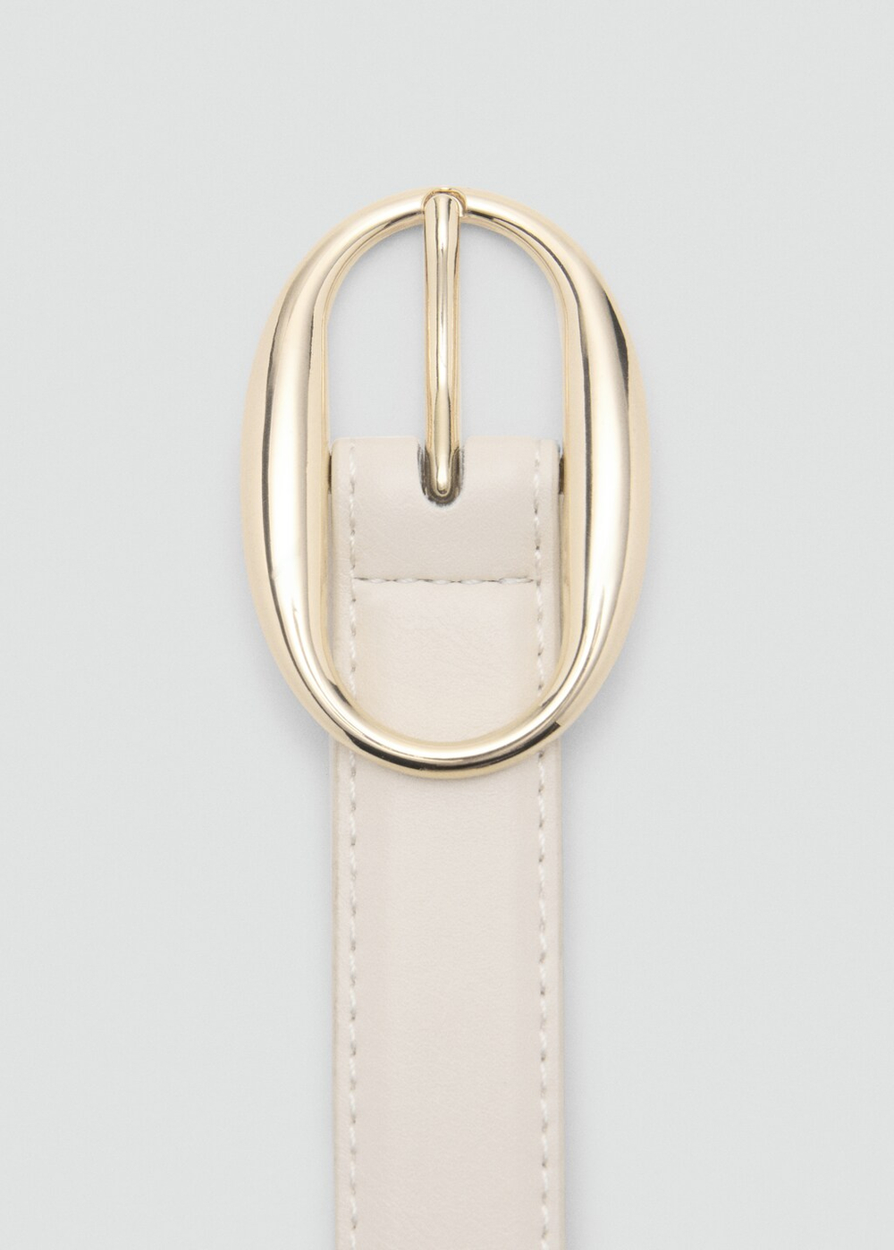 Ремень с овальной пряжкой