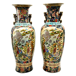 Пара больших интерьерных ваз. Сацума. Фарфор, роспись, селадон. Япония. Нач. ХХ в.