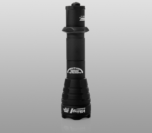 Тактический фонарь Armytek Viking XP-L Warm (F01801BW)
