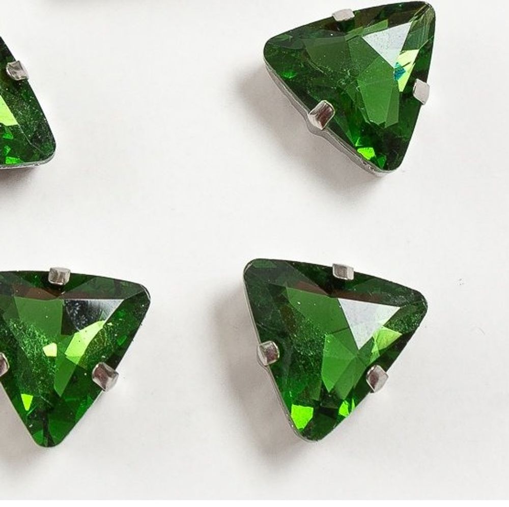 Стразы пришивные стекло в оправе "Треугольник", р. 18 мм, зелёный