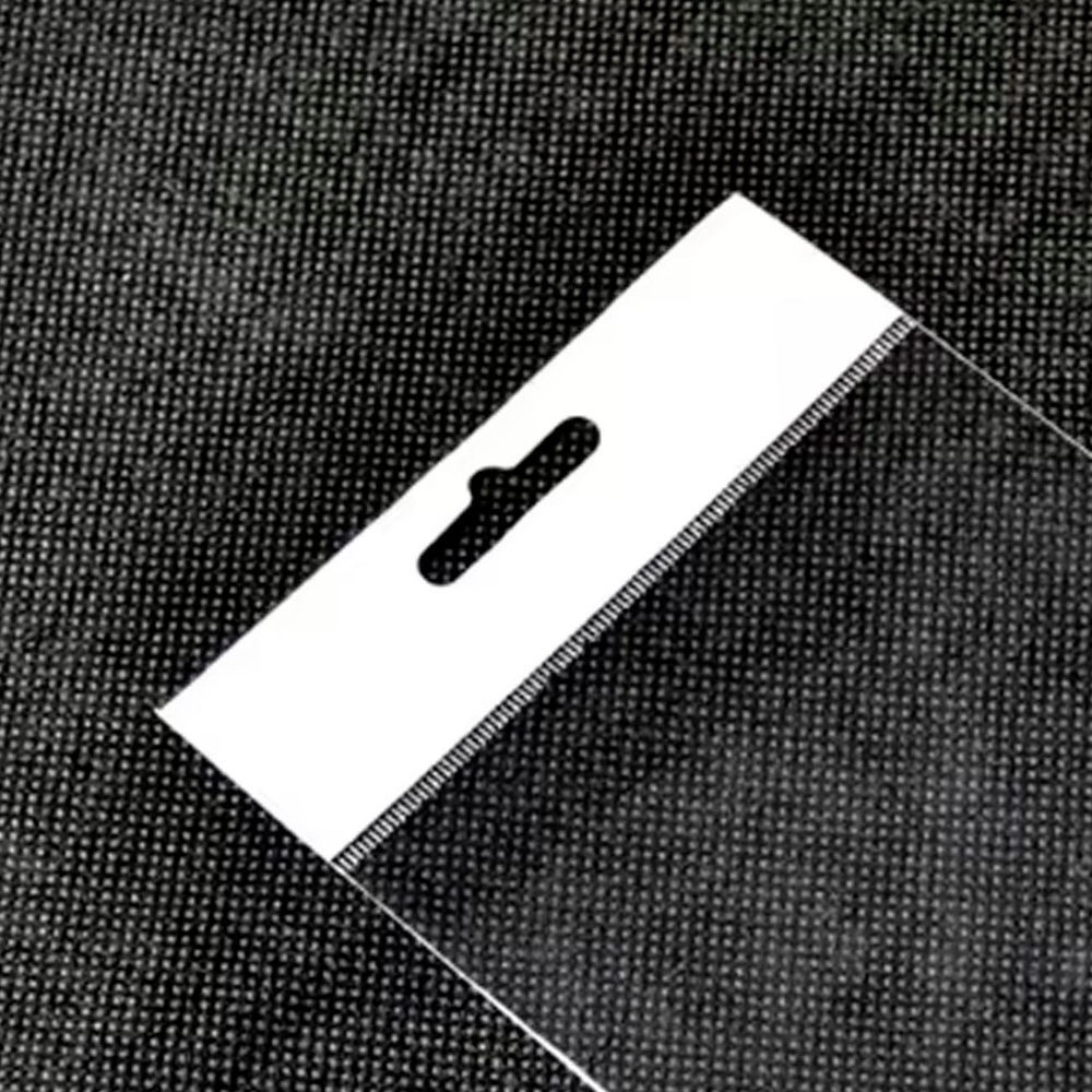 Пакеты с европодвесом и клеевым клапаном