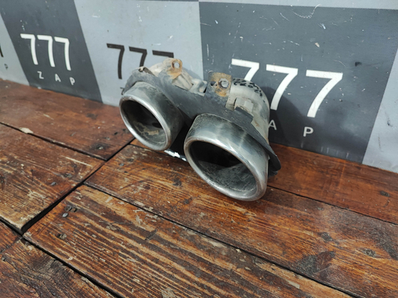 Насадка глушителя левая Geely Tugella 22-нв Б/У Оригинал 6044117700