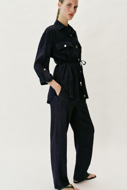 ZARA БРЮКИ ПРЯМОГО КРОЯ С ЭФФЕКТОМ ЖАТКИ, МОРСКОЙ СИНИЙ