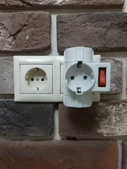 тройник с клавишей