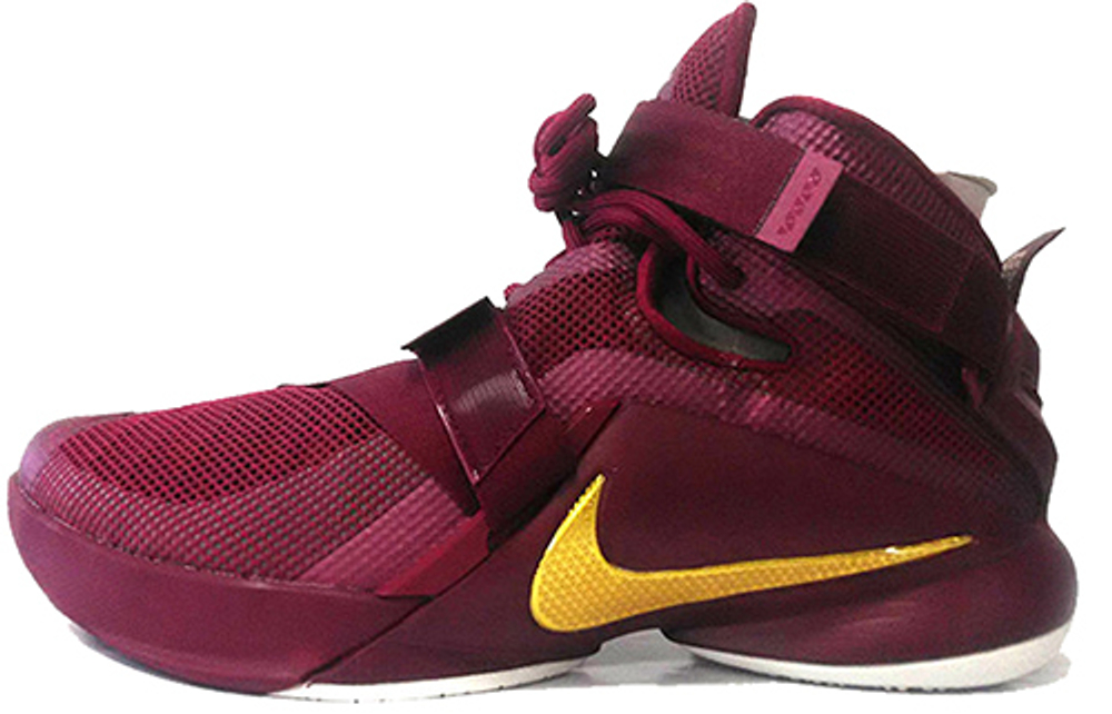 Кроссовки Nike Zoom Soldier 9