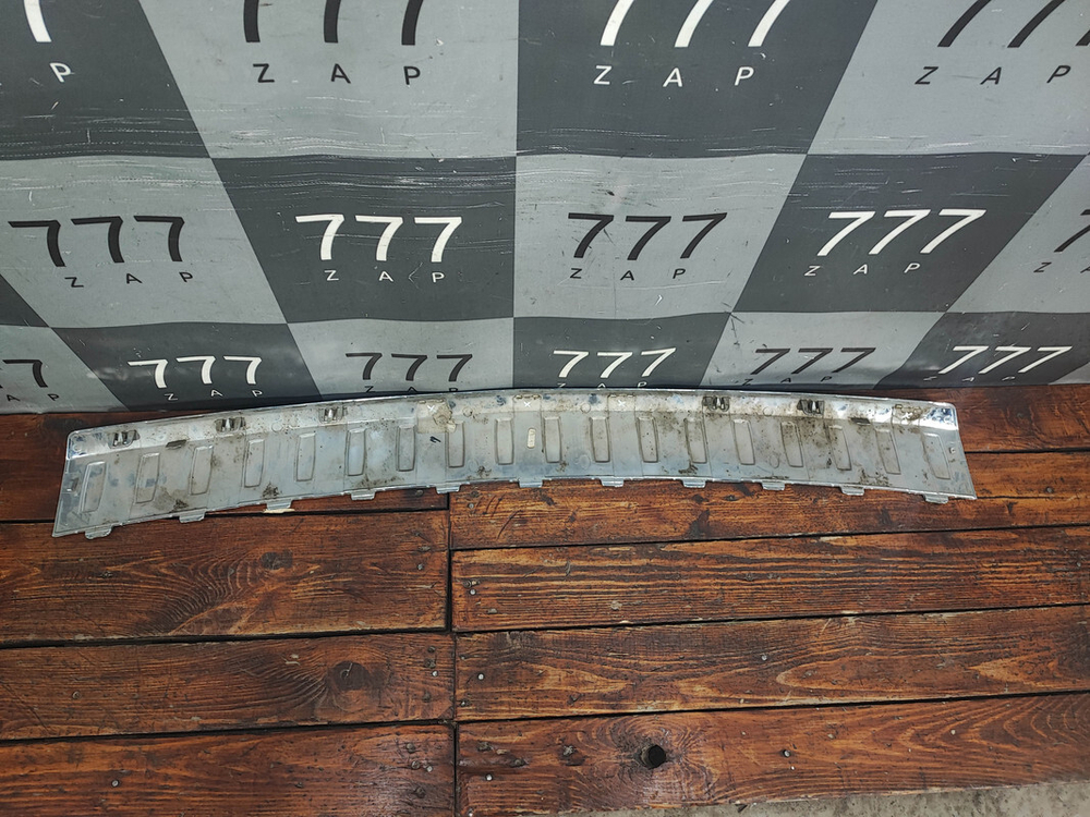 Накладка заднего бампера Mercedes GL (X166) 12-16 Б/У Оригинал A1668840190