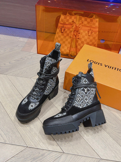 Louis Vuitton Laureate Desert Boot