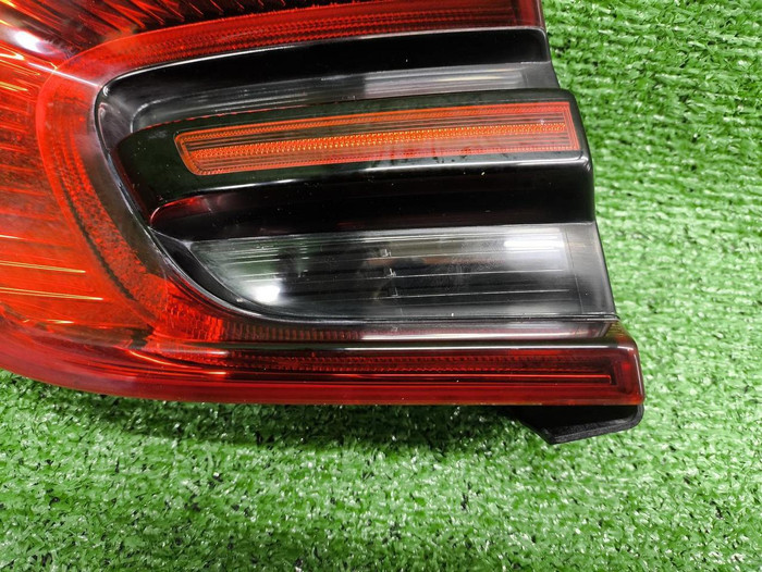 Фонарь левый внутренний Porsche Macan 95b (14-18)