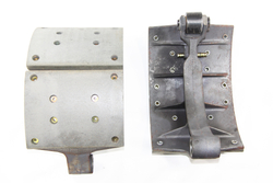 Колодка барабанного тормоза китайский мост HanDe HDZ300 16 тонн, а/м  SHAANXI X3000, КАМАЗ 6580 (1шт./ ширина 220 мм./ с роликом / 8+8 отверстий/ литая/ HD90129340030, HD90149340093, HD90149340094) Набережные челны