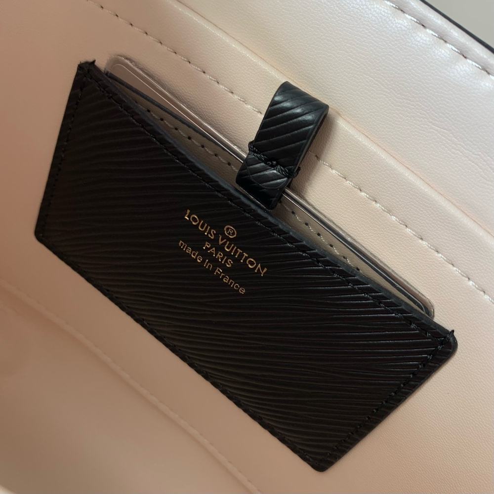Louis Vuitton Twist MM