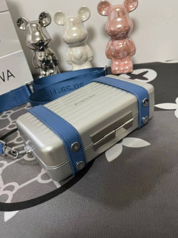 Сумка через плечо Rimowa