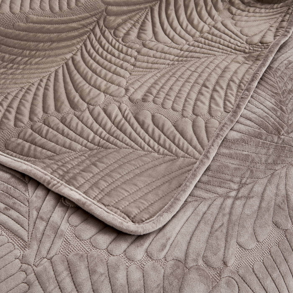 Покрывало 160х220 и наволочка 50х70 Sofi De MarkO Ноэль бежевое