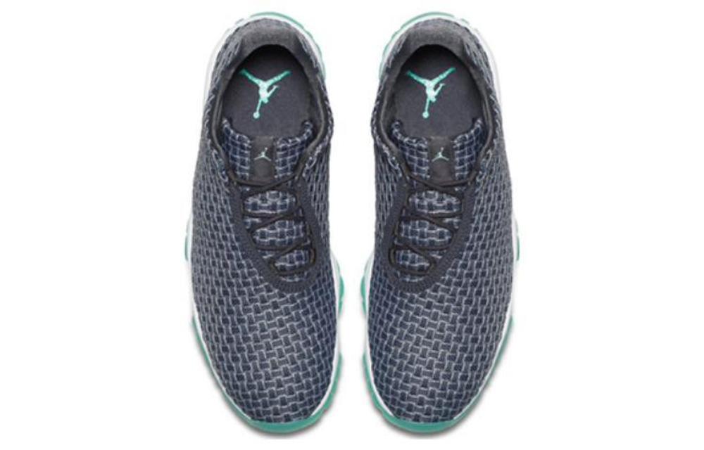 Кроссовки Jordan Future Air Jordan Future Low (Женская размерная сетка)