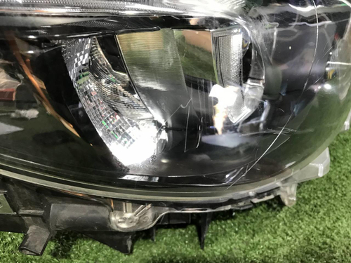 Фара правая Mazda CX-5 1 (2015-2017) LED