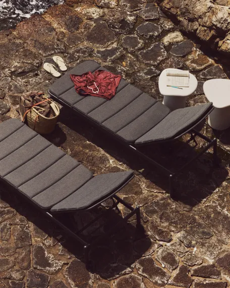Алюминиевый шезлонг Marcona черный