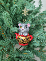 Котик в чайнике фарфоровая игрушка