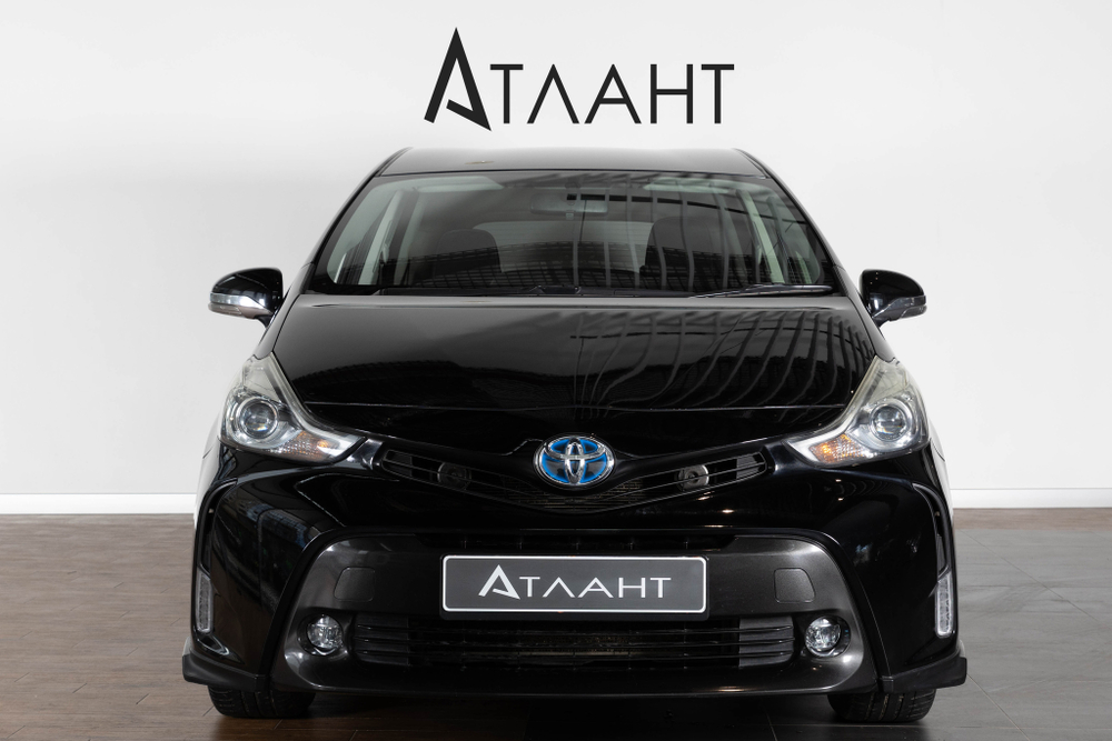 Toyota Prius Alpha, 2016 год