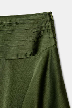 ZARA АТЛАСНАЯ МИНИ-ЮБКА С ВОЛАНАМИ, ТЕМНО-ОЛИВКОВЫЙ