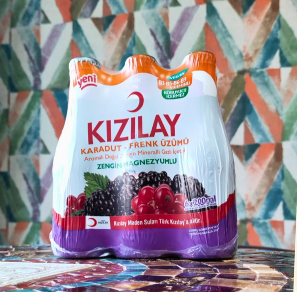 Минеральная вода &quot;KIZILAY&quot;   со вкусом шелковицы и красной смородины 200 мл ( 6 штук )