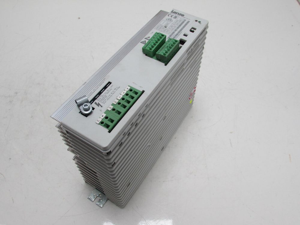 LENZE 33.8203_E