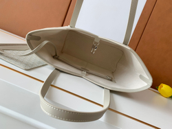 Moynat M Tote PM