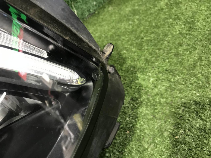 Фара правая Mercedes GLC X253 (2015-2019) LED