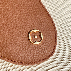 Louis Vuitton Capucines MM