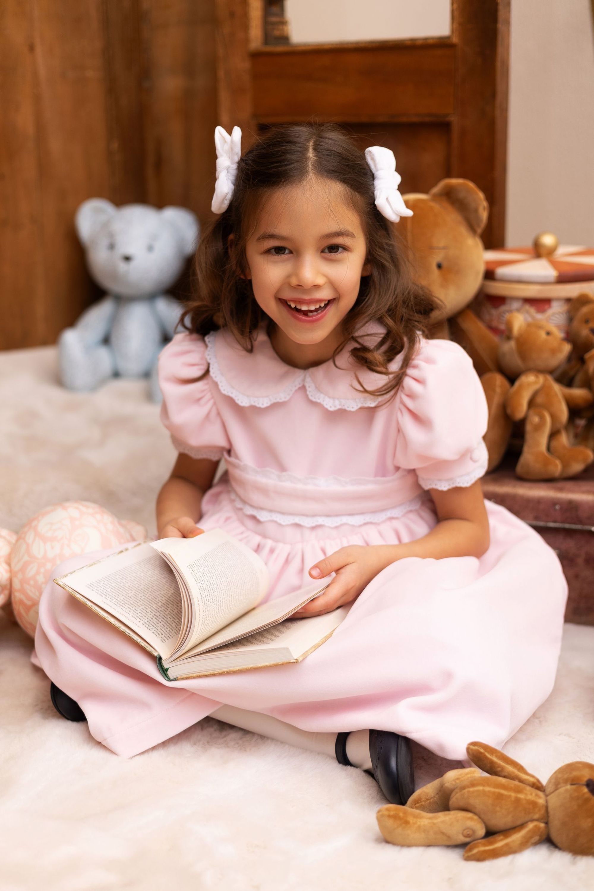 Шарлотта Розовый бархат с кружевом