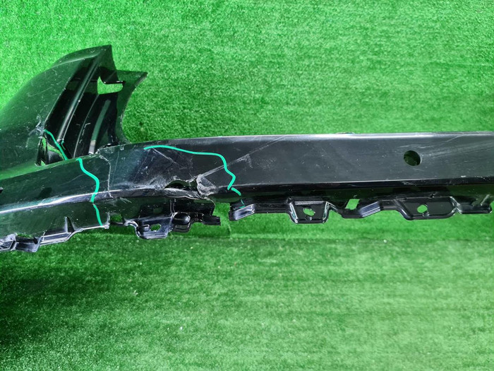 Бампер задний Toyota Land Cruiser 300 (2021-н.в.)