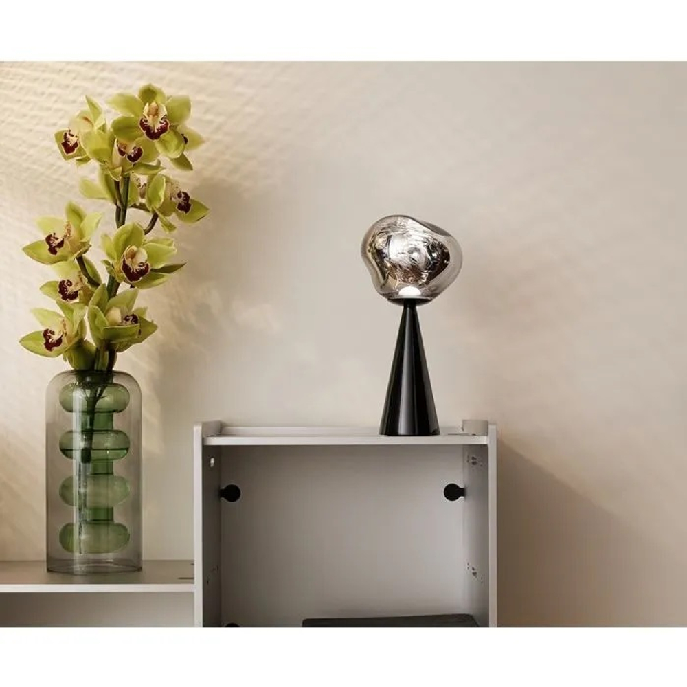 Настольная лампа Melt black