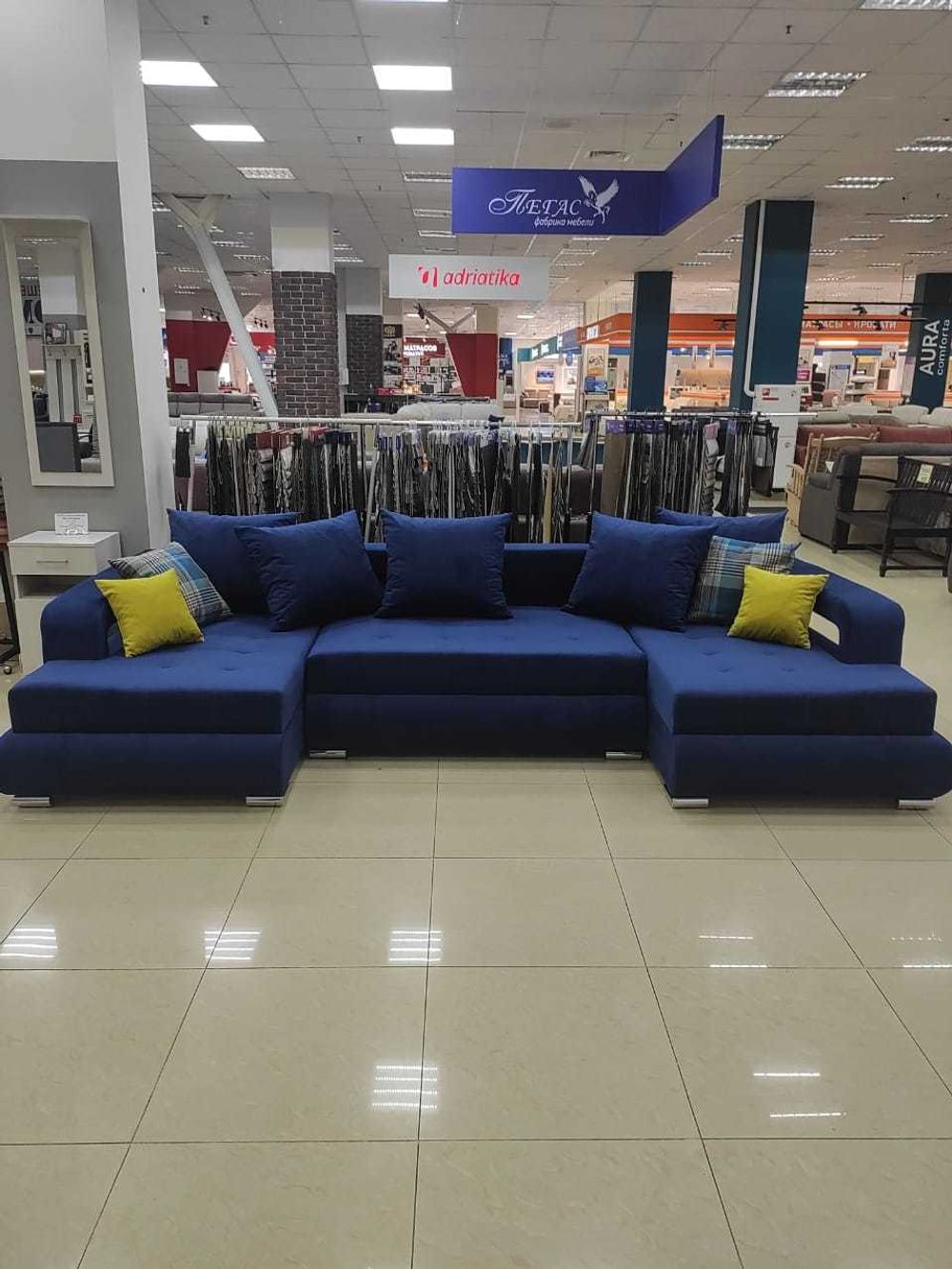 Диван п-образный "Ювента" (Велютто-26/маленькие подушки Велютто-28, 1 категория), Магнат