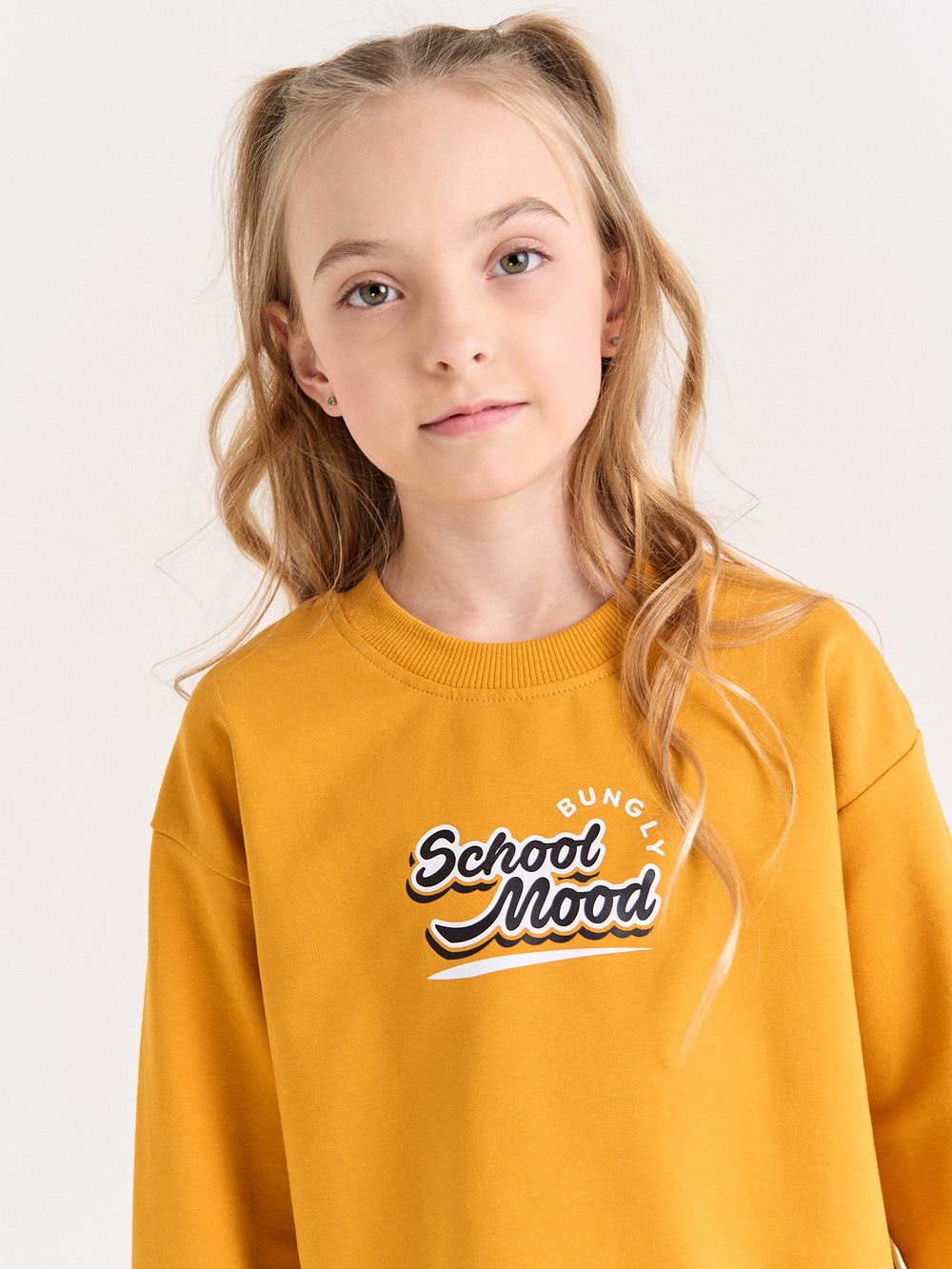 Свитшот облегченный "Горчица" с принтом 7+