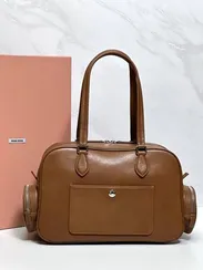 Женская сумка MIU MIU Pocket с верхней ручкой из кожи nappa, коричневая