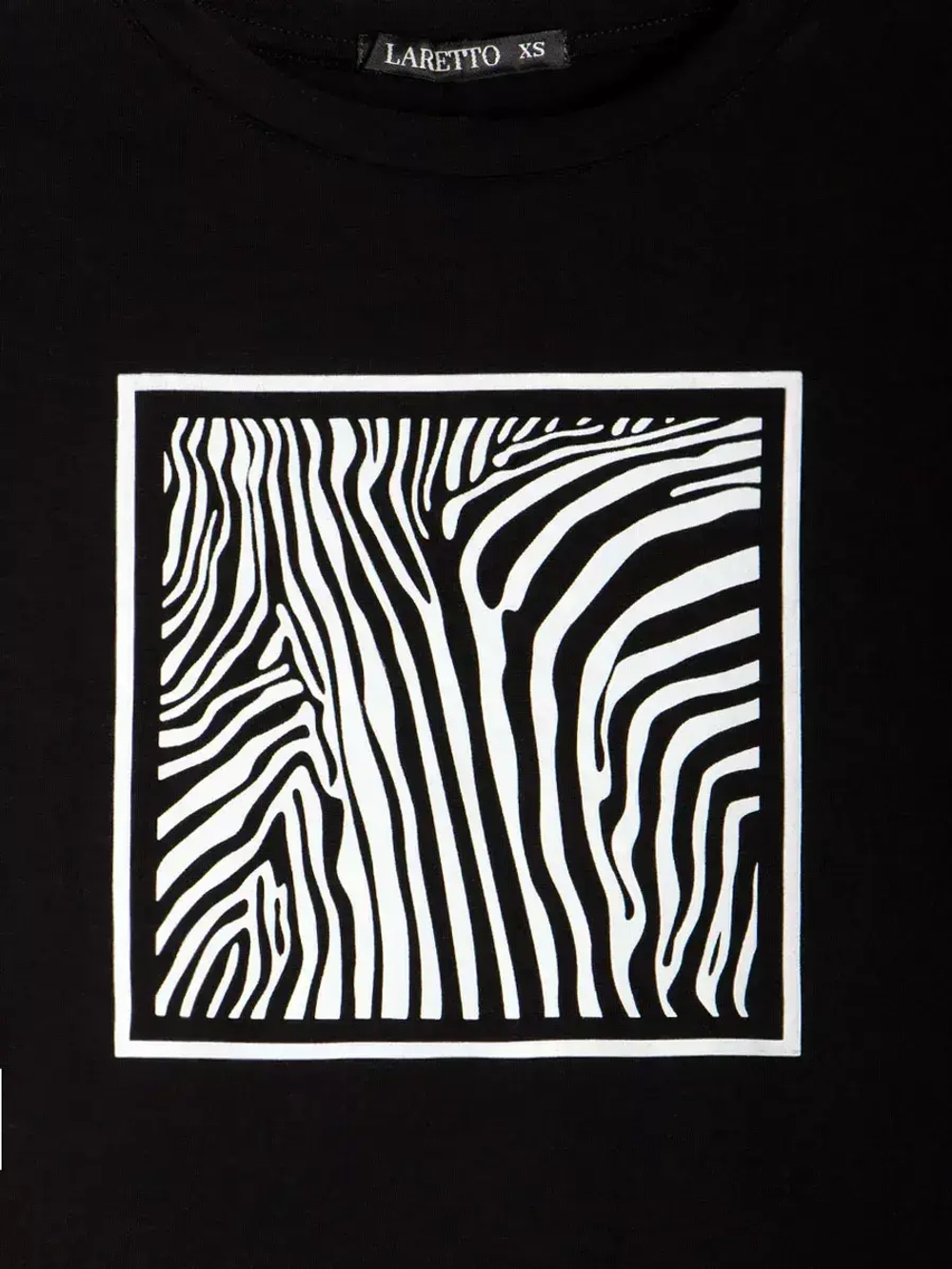 Черный лонгслив рукав три четверти