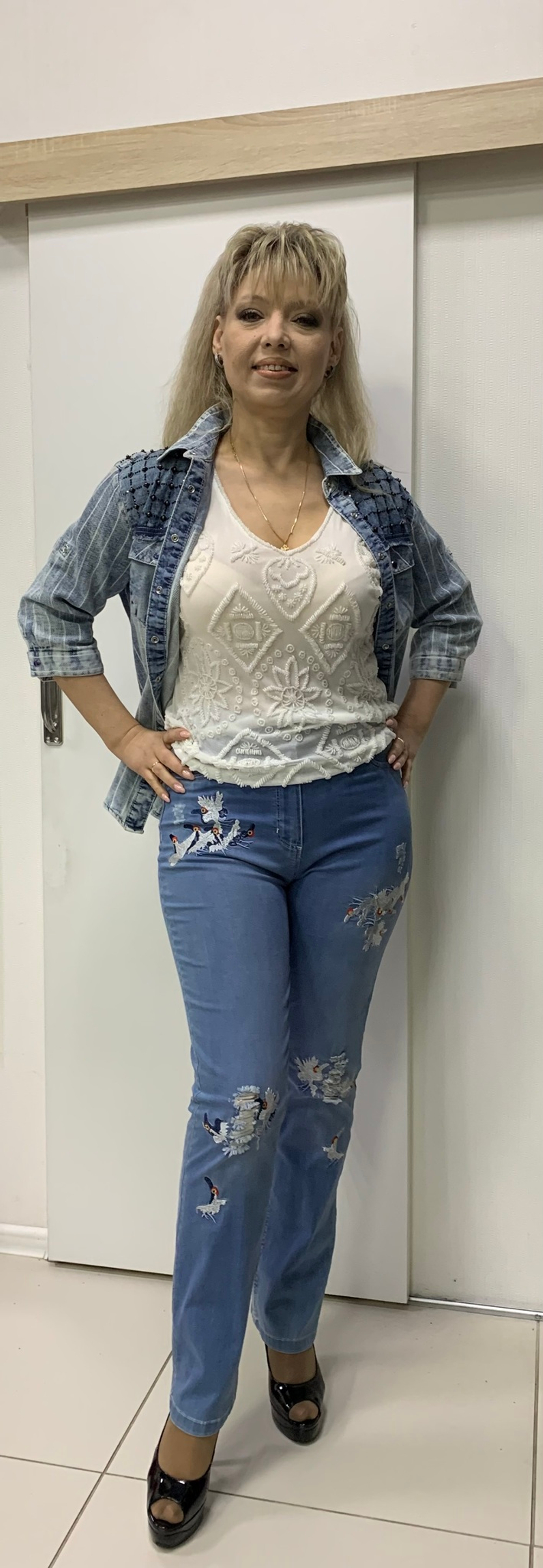 Комбинированная джинсовая рубашка на кнопках