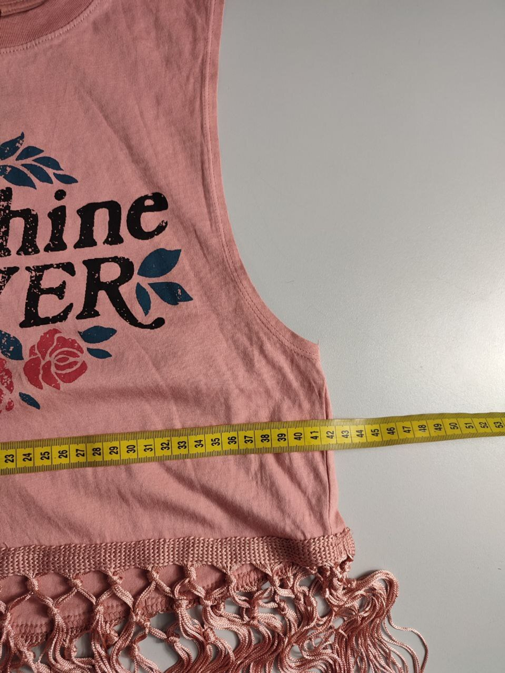 Футболка Terranova игривая,маркировка S, визуально на 44 размер