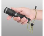 Фонарь Armytek Dobermann / XP-L HI Теплый / 930 лм / 5°:40° / 1x18650 или 2xCR123A