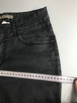 Джинсы Comme des Garsons темные, маркировка 38, визуально на 44 размер