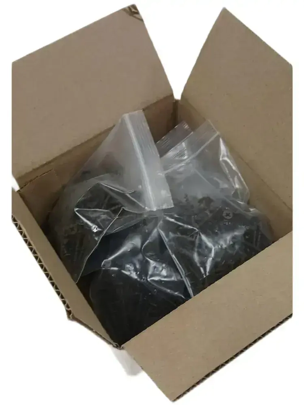 Набор саморезов ГКЛ по дереву-600штук