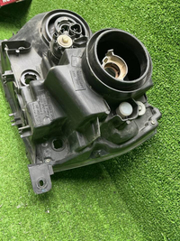 Фара правая Suzuki Grand Vitara (05-16) галоген