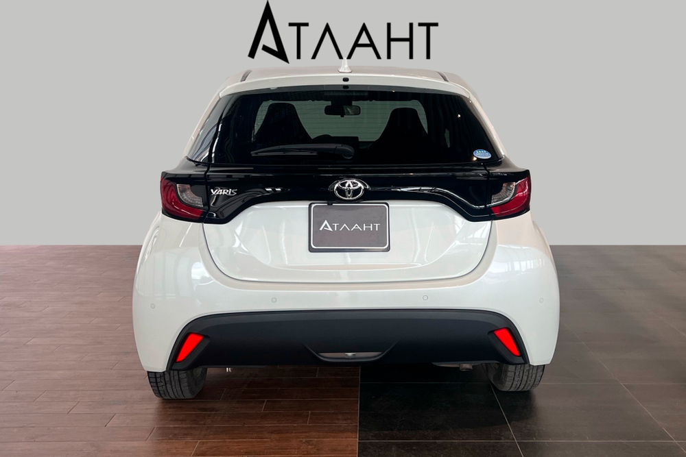 Toyota Yaris, 2020 год
