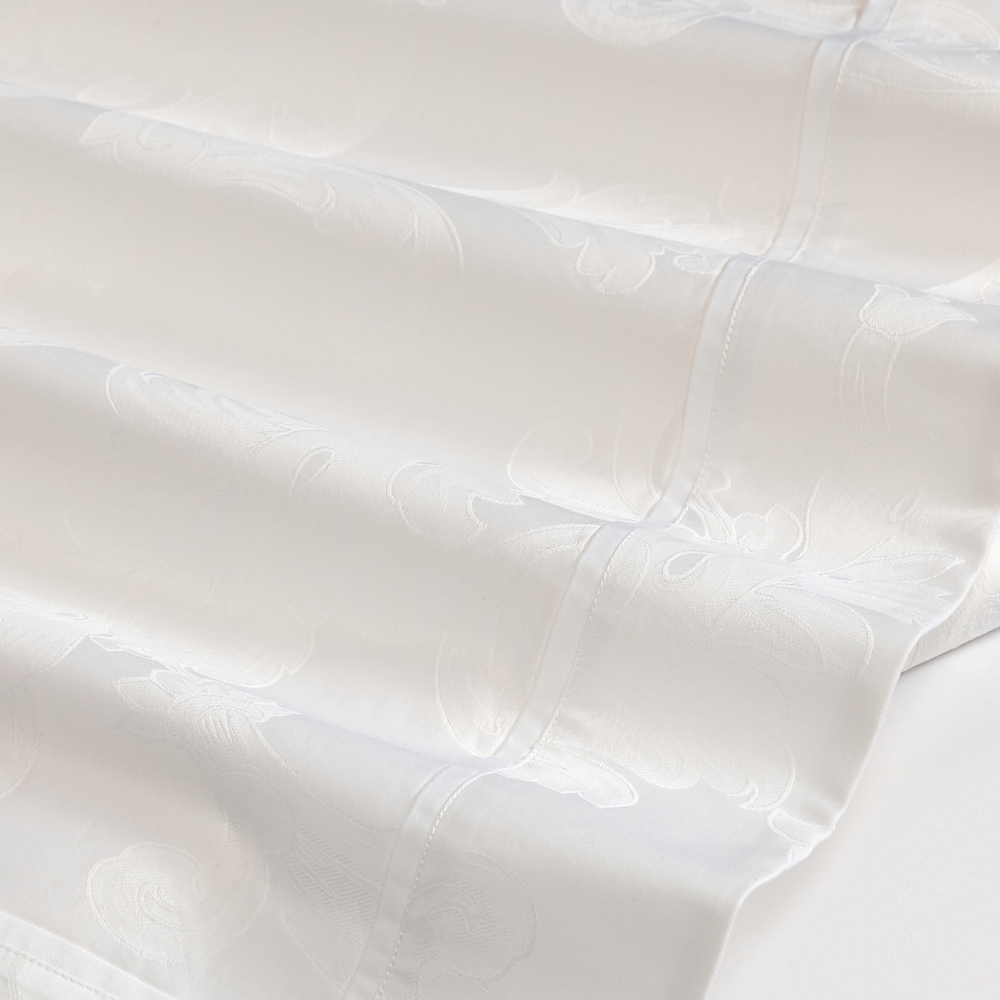 Постельное белье 2 спальное евро макси Сlaire&Caroll Frame белый жаккард