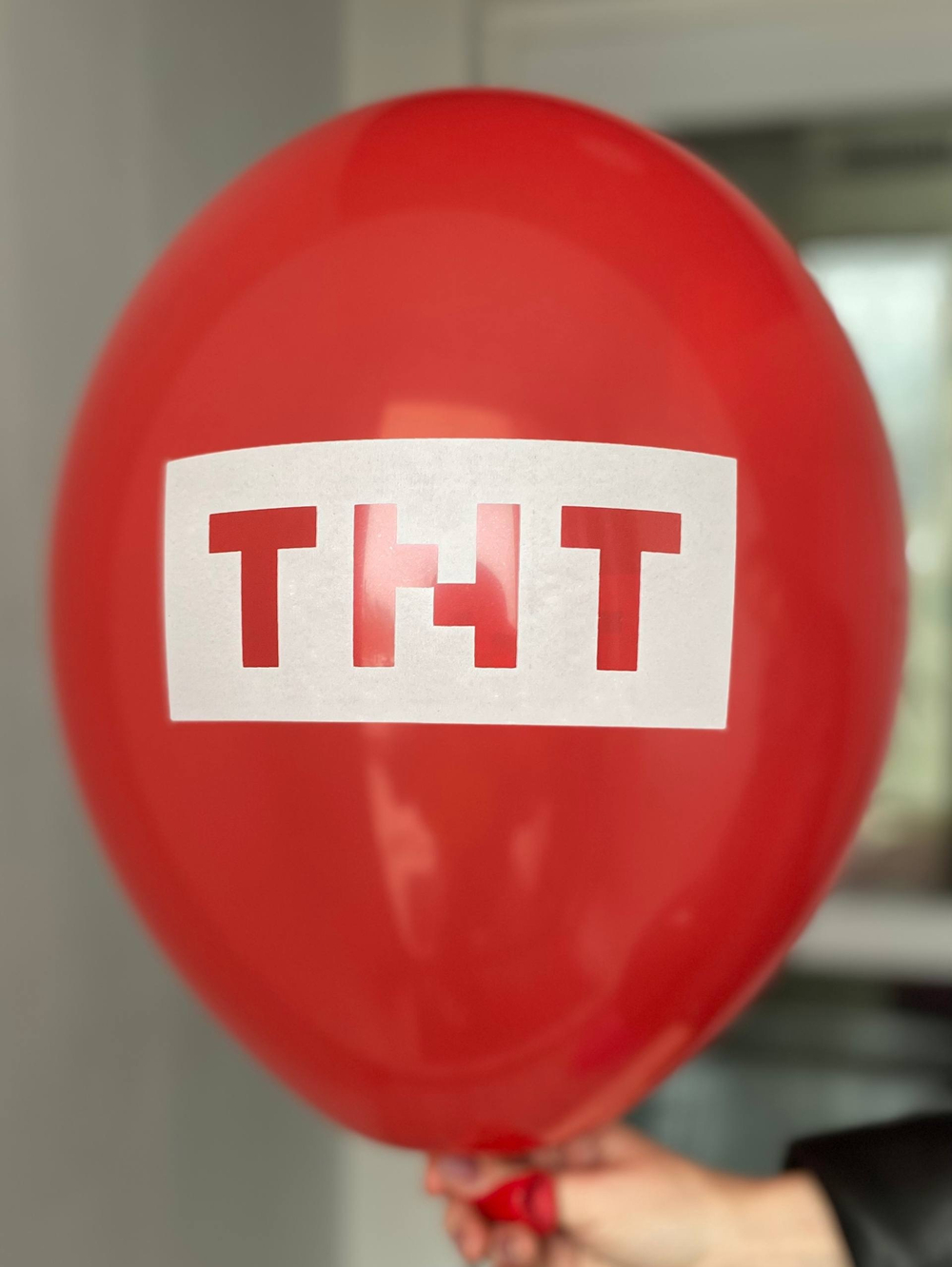 Воздушный шар с рисунком Майнкрафт/пиксели/видео игра 35см ПАЛИТРА №4351