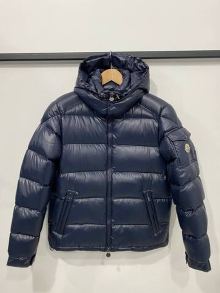Пуховик Moncler
